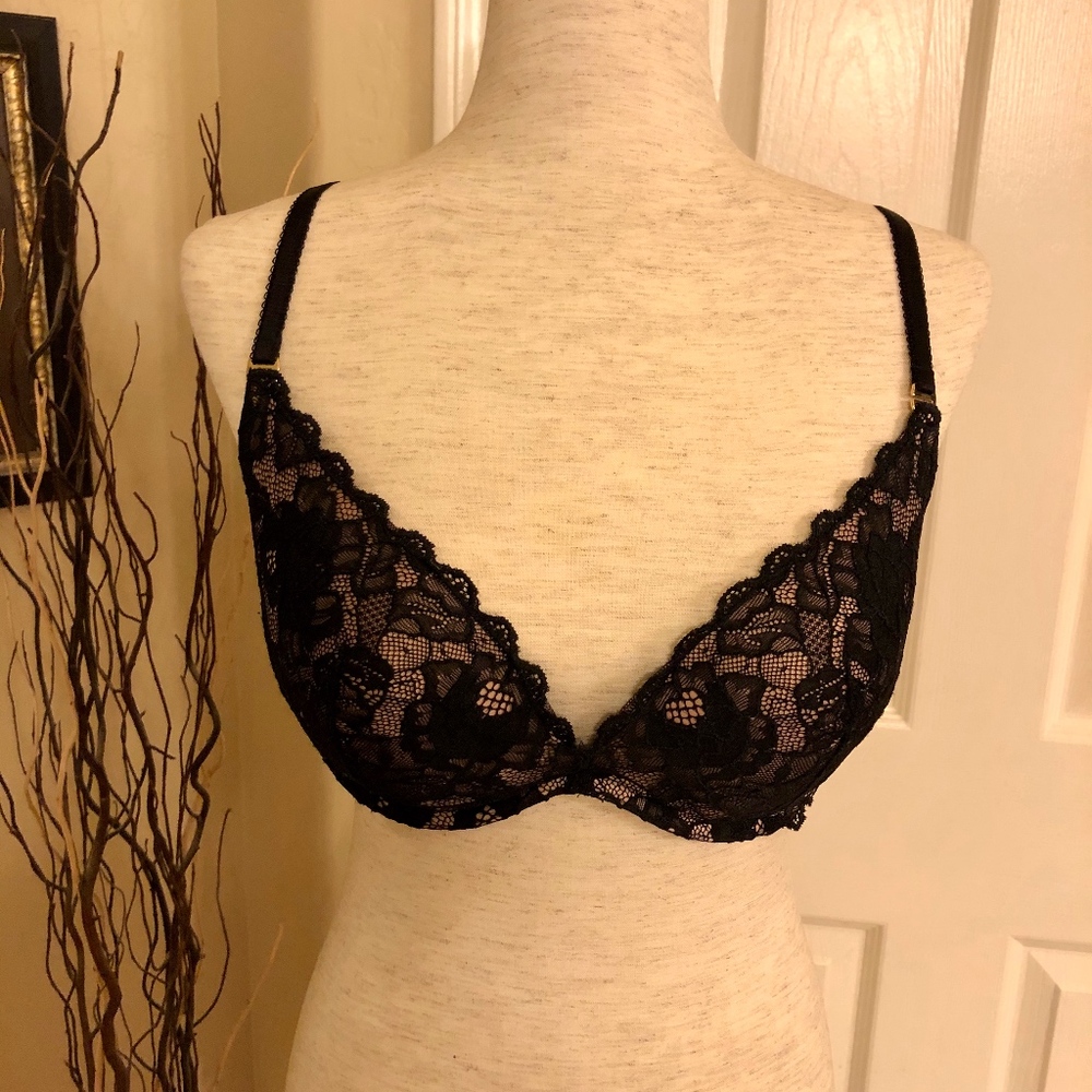 VS Nude w/Black Lace Sexy Push up Bra 36D